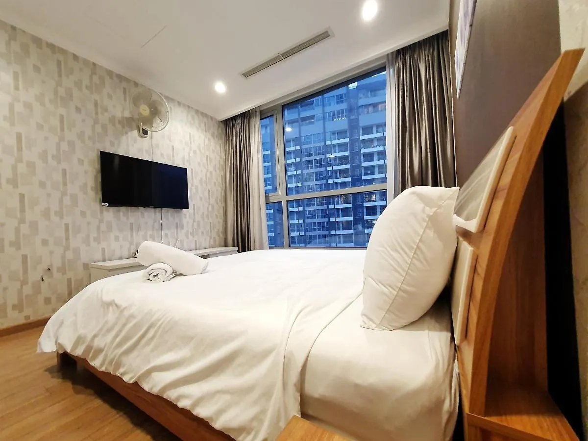 Em Khoy Vinhomes Apartment Ho Chi Minh City